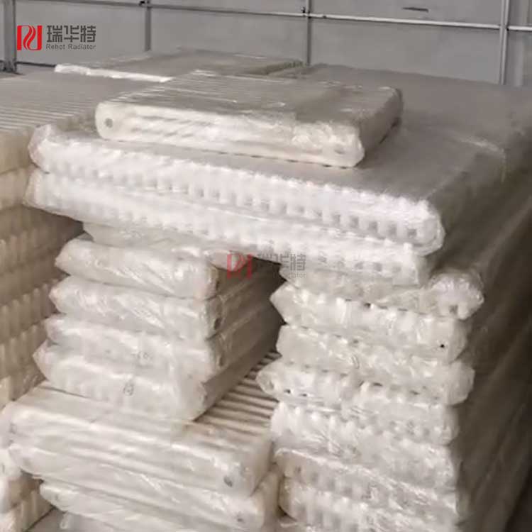 暖氣片運送到工地卸車視頻